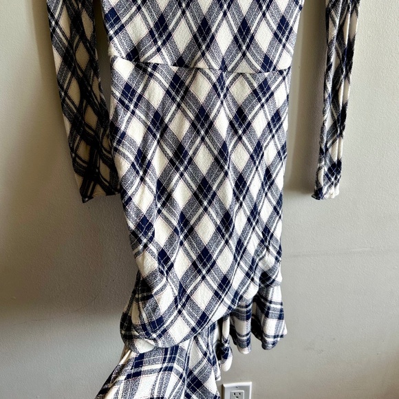 Veronica Beard Rowe Dress in Navy Plaid - Picture 9 of 14